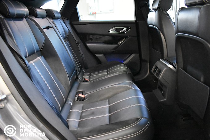 LAND ROVER Range Rover Velar 2.0D I4 240 CV R-Dynamic